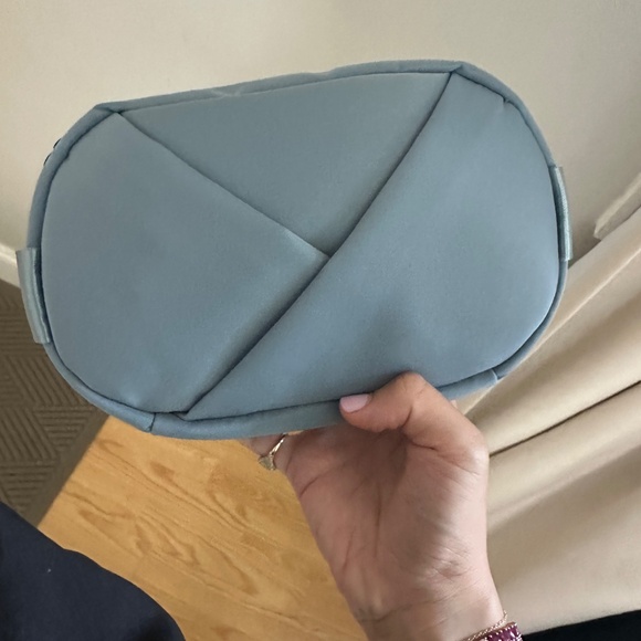 NWT cashmere blue origami  lux and nyx belt bag - Picture 2 of 2